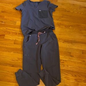 Figs Charcoal Zamora and Catarina Set